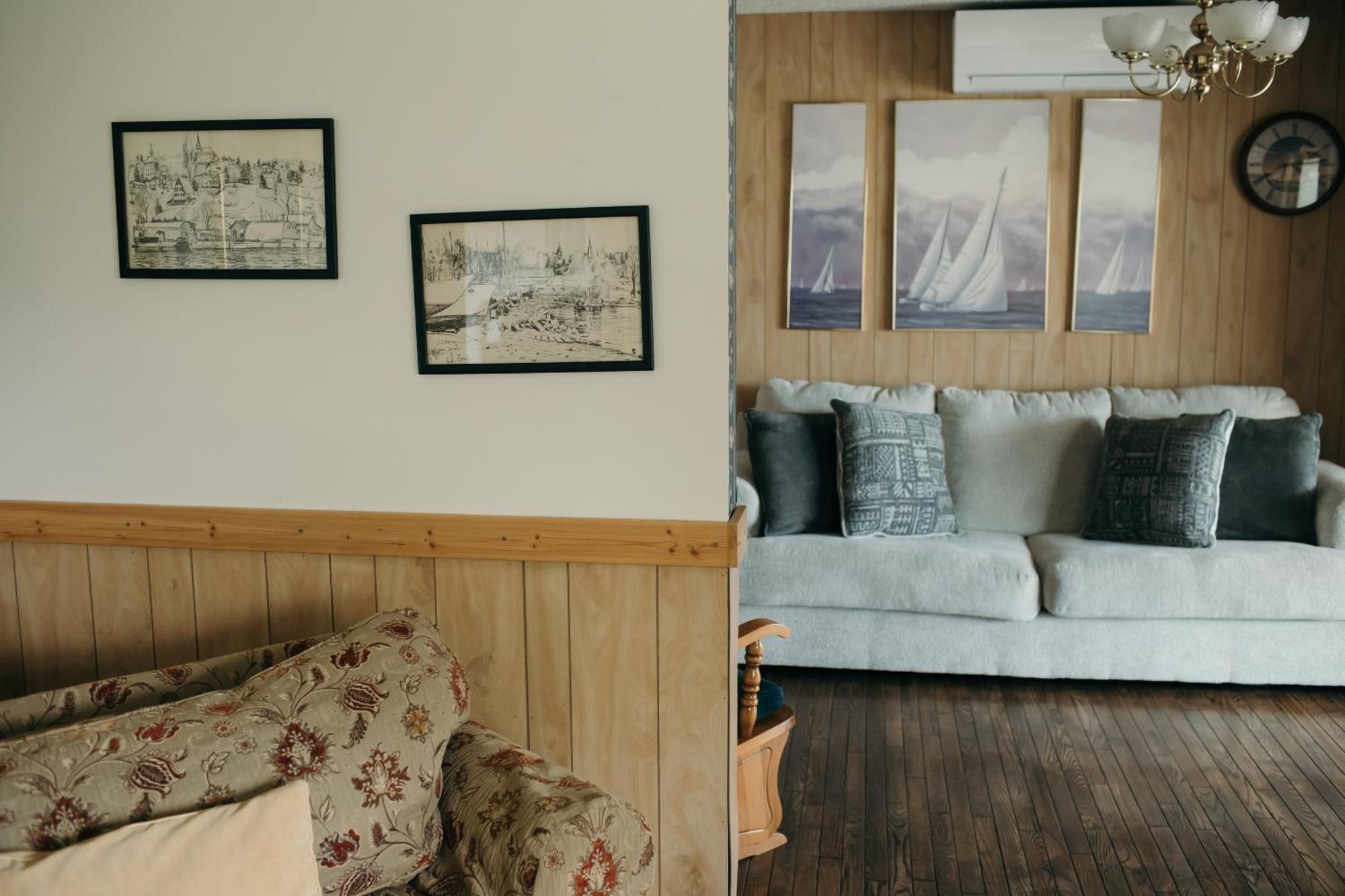 Seagull Bay Motel Bayfield Szoba fotó