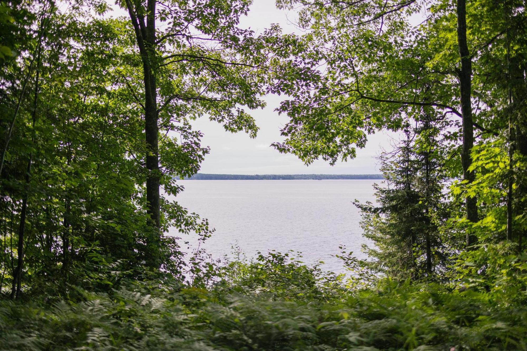 Seagull Bay Motel Bayfield Szoba fotó